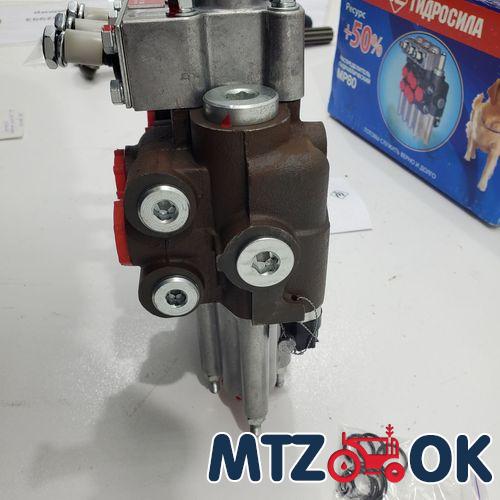 Чехол сидения МТЗ УК к-т спинка h=47см. низ w=45см кожзам (на сиденье оригинал) Чехол сидения МТЗ УК к-т спинка h=47см. низ w=45см кожзам (на сиденье оригинал)