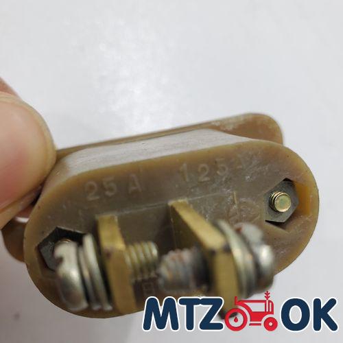 Переключатель МТЗ тумблер 2-х позиционный пластик (с хранения) 4602.3710 Переключатель МТЗ тумблер 2-х позиционный пластик (с хранения) 4602.3710