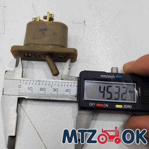 Переключатель МТЗ тумблер 2-х позиционный пластик (с хранения) 4602.3710 Переключатель МТЗ тумблер 2-х позиционный пластик (с хранения) 4602.3710