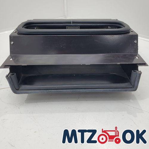 Кожух вентилятора отопителя МТЗ н/о пластик в сб. с электродвигателем 12В (пр-во Беларусь) Кожух вентилятора отопителя МТЗ н/о пластик в сб. с электродвигателем 12В (пр-во Беларусь)