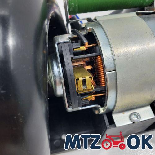 Кожух вентилятора отопителя МТЗ н/о пластик в сб. с электродвигателем 12В (пр-во Беларусь) Кожух вентилятора отопителя МТЗ н/о пластик в сб. с электродвигателем 12В (пр-во Беларусь)