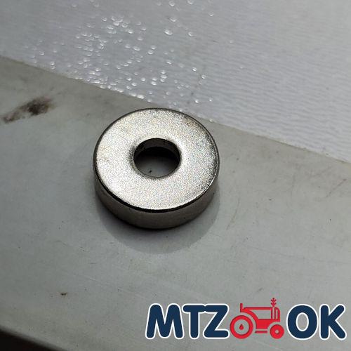 Крышка КПП МТЗ-82 нового образца в сборе без рычага (боковое управление) 70-1703010-А1 Крышка КПП МТЗ-82 нового образца в сборе без рычага (боковое управление) 70-1703010-А1