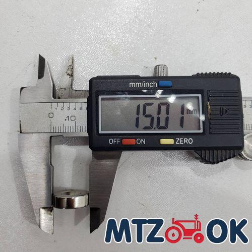 Крышка КПП МТЗ-82 нового образца в сборе без рычага (боковое управление) 70-1703010-А1 Крышка КПП МТЗ-82 нового образца в сборе без рычага (боковое управление) 70-1703010-А1