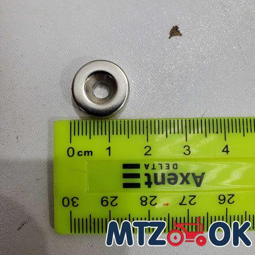 Крышка КПП МТЗ-82 нового образца в сборе без рычага (боковое управление) 70-1703010-А1 Крышка КПП МТЗ-82 нового образца в сборе без рычага (боковое управление) 70-1703010-А1