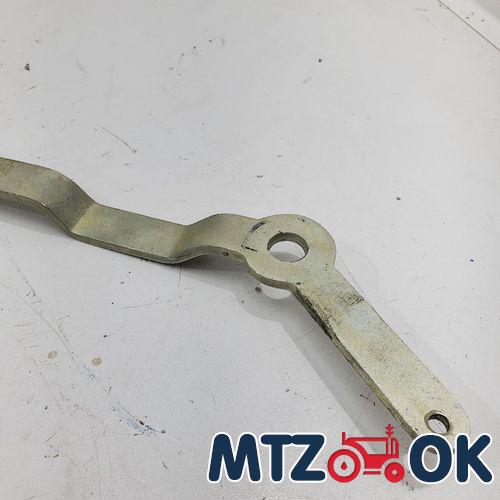 Кронштейн фонаря переднего МТЗ УК правый (оригинал) Н80-3712040 Кронштейн фонаря переднего МТЗ УК правый (оригинал) Н80-3712040