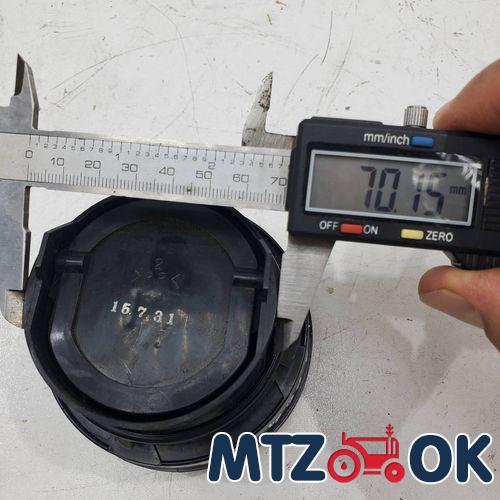 Крышка КПП МТЗ-82 нового образца в сборе без рычага (боковое управление) 70-1703010-А1 Крышка КПП МТЗ-82 нового образца в сборе без рычага (боковое управление) 70-1703010-А1