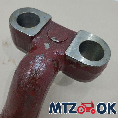 Крышка КПП МТЗ-82 нового образца в сборе без рычага (боковое управление) 70-1703010-А1 Крышка КПП МТЗ-82 нового образца в сборе без рычага (боковое управление) 70-1703010-А1