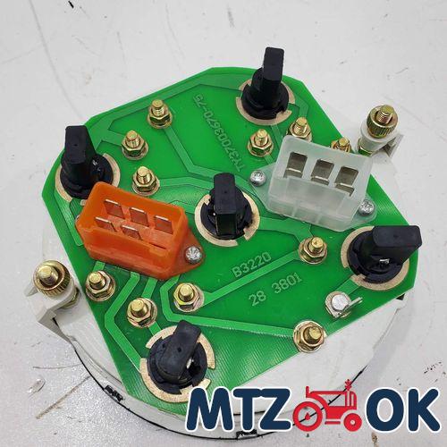 Фара LED квадратна 48W. 16 ламп (85х85мм) 12/24В (синий свет) 4070 Фара LED квадратна 48W. 16 ламп (85х85мм) 12/24В (синий свет) 4070