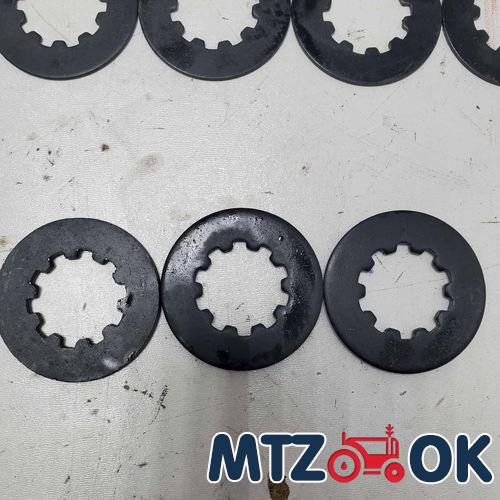 Прокладка корпуса промежуточной опоры МТЗ-82 (паронит 0.8мм) 72-2209023 Прокладка корпуса промежуточной опоры МТЗ-82 (паронит 0.8мм) 72-2209023