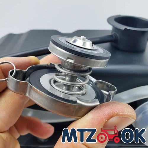 Радиатор вод.охлажд. МТЗ с дв. Д-240 (4-х рядн. 114сот 14.8кг шахматный порядок) медн. (пр-во ДК) 70У.1301.010-01С Радиатор вод.охлажд. МТЗ с дв. Д-240 (4-х рядн. 114сот 14.8кг шахматный порядок) медн. (пр-во ДК) 70У.1301.010-01С