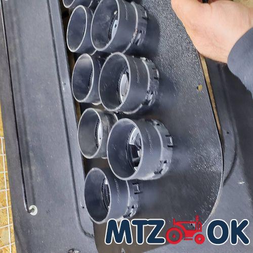 Накладка под воздуховод 3мм (9 отверстий) (пр-во Украина) Накладка под воздуховод 3мм (9 отверстий) (пр-во Украина)