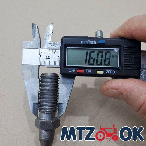 Наклейка на капот МТЗ 82 к-т 2шт. (110х7см) серая Наклейка на капот МТЗ 82 к-т 2шт. (110х7см) серая