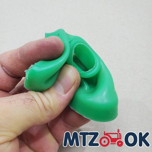 Наклейка на капот МТЗ 82 к-т 2шт. (110х7см) серая Наклейка на капот МТЗ 82 к-т 2шт. (110х7см) серая