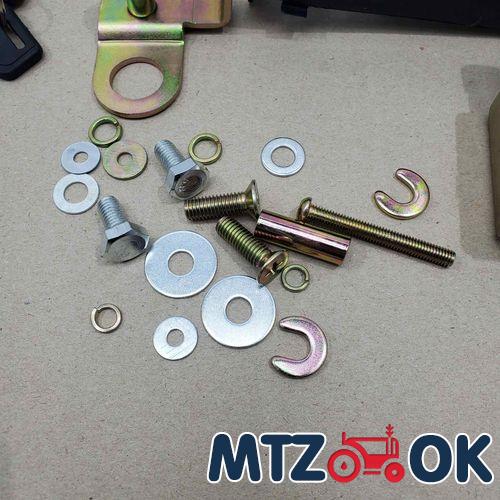 Наклейка на капот МТЗ 82 к-т 2шт. (110х7см) серая Наклейка на капот МТЗ 82 к-т 2шт. (110х7см) серая