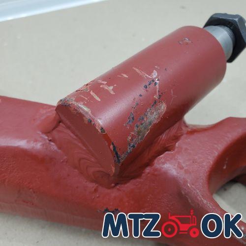 Кронштейн подножки МТЗ УК правый (пр-во МТЗ) 80-8405032-Б Кронштейн подножки МТЗ УК правый (пр-во МТЗ) 80-8405032-Б