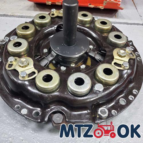 Кронштейн подножки МТЗ УК правый (пр-во МТЗ) 80-8405032-Б Кронштейн подножки МТЗ УК правый (пр-во МТЗ) 80-8405032-Б