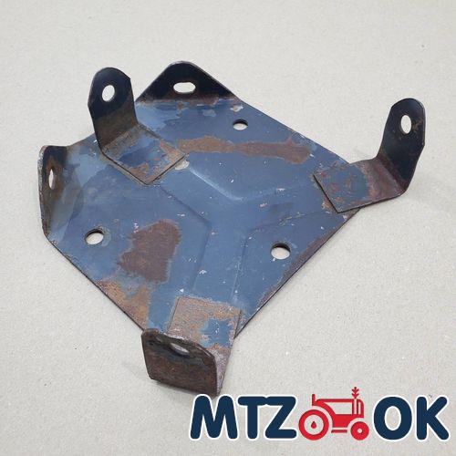 Накладка под воздуховод 3мм (9 отверстий) на панель отопителя до 2017г в сборе с дефлекторами (пр-во Украина) Накладка под воздуховод 3мм (9 отверстий) на панель отопителя до 2017г в сборе с дефлекторами (пр-во Украина)