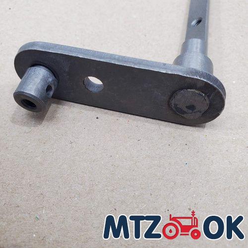 Валик заслонки с рычагом (пр-во МТЗ) 240-1003240-А1 Валик заслонки с рычагом (пр-во МТЗ) 240-1003240-А1