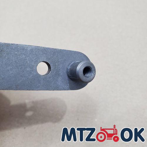 Валик заслонки с рычагом (пр-во МТЗ) 240-1003240-А1 Валик заслонки с рычагом (пр-во МТЗ) 240-1003240-А1