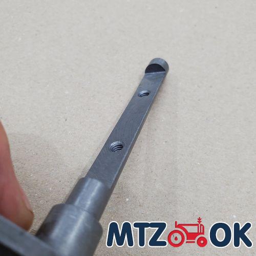 Валик заслонки с рычагом (пр-во МТЗ) 240-1003240-А1 Валик заслонки с рычагом (пр-во МТЗ) 240-1003240-А1