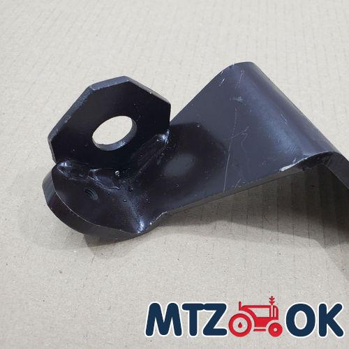 Кронштейн капота верхний (пр-во Украина) 90-8400012-Б Кронштейн капота верхний (пр-во Украина) 90-8400012-Б