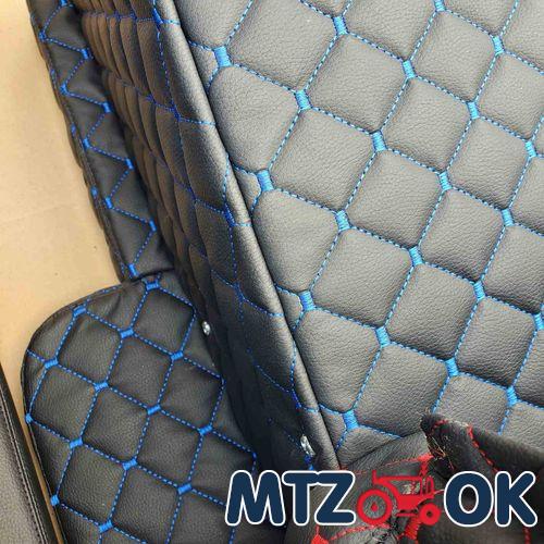 Обшивка торпеды МТЗ МК под пускач (с ухом) справа без отверстия под рычаги распред. (металл в кожзаме)к-т Обшивка торпеды МТЗ МК под пускач (с ухом) справа без отверстия под рычаги распред. (металл в кожзаме)к-т