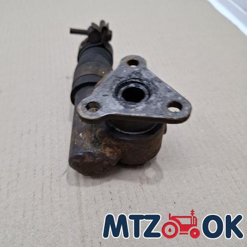 Угольник со штуцером на Р-80 (пр-во МТЗ) Б/У 85-4607425 Б/У Угольник со штуцером на Р-80 (пр-во МТЗ) Б/У 85-4607425 Б/У