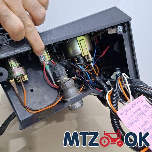 Щиток приборов МТЗ УК н/о (6+1) в сборе с проводкой на всю кабину Щиток приборов МТЗ УК н/о (6+1) в сборе с проводкой на всю кабину