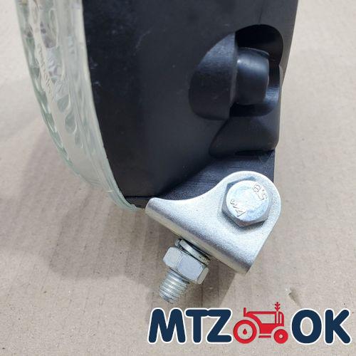 Фара МТЗ рабочая галоген. ламп. в пластм. корпусе 12В (оригинал) ФПГ-100 Фара МТЗ рабочая галоген. ламп. в пластм. корпусе 12В (оригинал) ФПГ-100