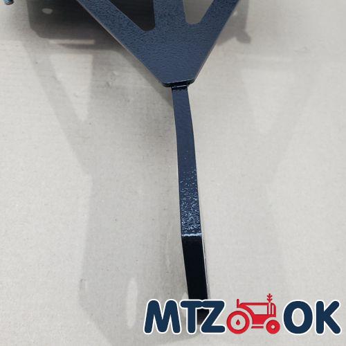 Площадка для установки фильтра ДОНАЛЬДСОН (на лонжерон правая сторона) Площадка для установки фильтра ДОНАЛЬДСОН (на лонжерон правая сторона)