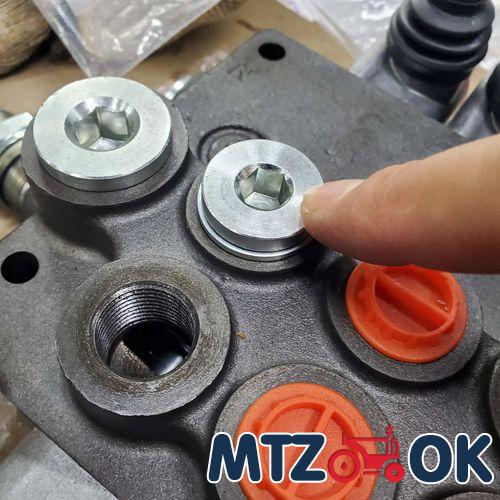 Заглушка гидрораспределителя 1/2 (на болгарский ГР) Заглушка гидрораспределителя 1/2 (на болгарский ГР)