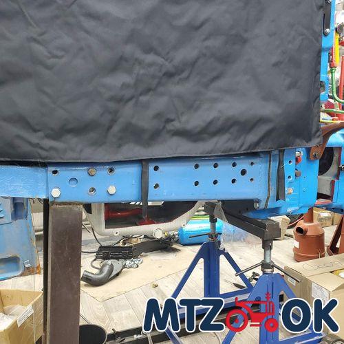 Утеплитель МТЗ 80/82 (чехол капота) кругл.фары по бокам с креплением кр-ов фар на капот С/О (пр-во Украина) ЧК-80/82 С/О №1 Утеплитель МТЗ 80/82 (чехол капота) кругл.фары по бокам с креплением кр-ов фар на капот С/О (пр-во Украина) ЧК-80/82 С/О №1