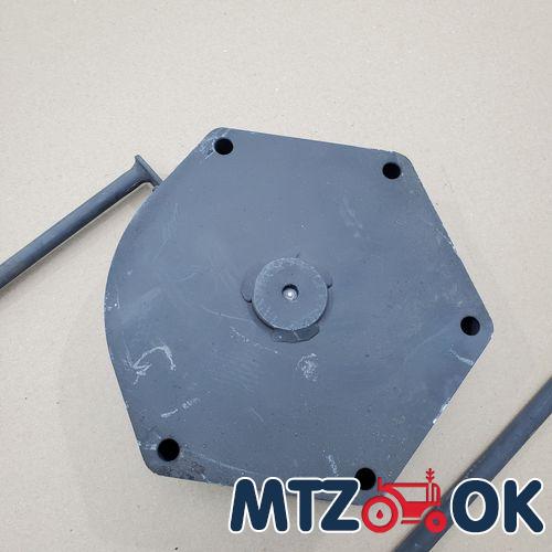 Кожух механизма блокировки МТЗ для мех. блокировки в сб. с рычагом (собств. пр-во) 70-2409035-А6 с/пр-во Кожух механизма блокировки МТЗ для мех. блокировки в сб. с рычагом (собств. пр-во) 70-2409035-А6 с/пр-во