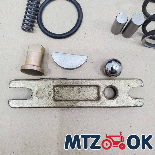 Кронштейн головки соединительной пневмопривода тормозов прицепа (собств. пр-во) 1025-3521511 Кронштейн головки соединительной пневмопривода тормозов прицепа (собств. пр-во) 1025-3521511