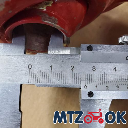 Винт тяги центр. МТЗ правый верхний d=25 (пр-во МТЗ) А61.02.100-05 Винт тяги центр. МТЗ правый верхний d=25 (пр-во МТЗ) А61.02.100-05