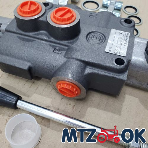 Гидрораспределитель 1Р80+Л12 (1 плавающая секция) со штуцерами (Болгария) 1Р80+Л12 Гидрораспределитель 1Р80+Л12 (1 плавающая секция) со штуцерами (Болгария) 1Р80+Л12