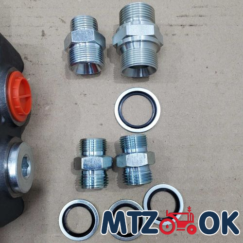 Гидрораспределитель 1Р80+Л12 (1 плавающая секция) со штуцерами (Болгария) 1Р80+Л12 Гидрораспределитель 1Р80+Л12 (1 плавающая секция) со штуцерами (Болгария) 1Р80+Л12