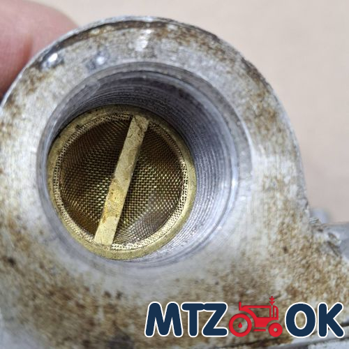 Кронштейн фонаря переднего МТЗ УК левый (пр-во МТЗ) 925-3712025 Кронштейн фонаря переднего МТЗ УК левый (пр-во МТЗ) 925-3712025