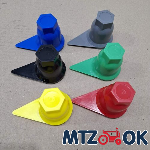 Колпачек на гайку 32 (пластик) стрелка Колпачек на гайку 32 (пластик) стрелка