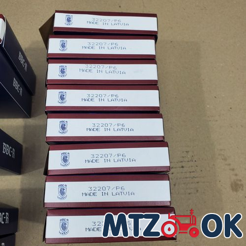 Колпачек на гайку 32 (пластик) стрелка Колпачек на гайку 32 (пластик) стрелка