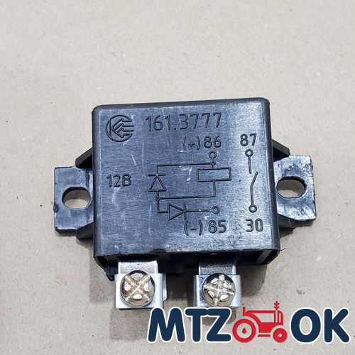 Колпачек на гайку 32 (пластик) стрелка Колпачек на гайку 32 (пластик) стрелка