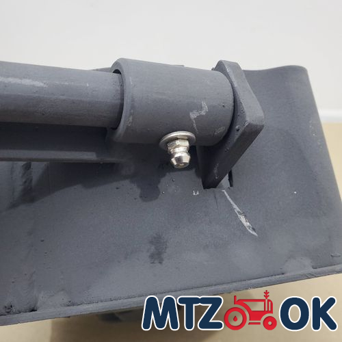 Колпачек на гайку 32 (пластик) стрелка Колпачек на гайку 32 (пластик) стрелка