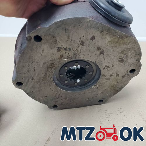 Колпачек на гайку 32 (пластик) стрелка Колпачек на гайку 32 (пластик) стрелка