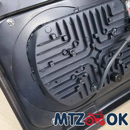 Полочка ручки двери МТЗ УК (пластик) Полочка ручки двери МТЗ УК (пластик)