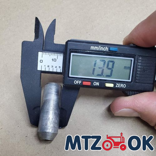 Пробка сливная масла КПП МТЗ 1 1/4" гидробак и корпус сцепления (пр-во МТЗ) Б/У 70-1701300 Пробка сливная масла КПП МТЗ 1 1/4" гидробак и корпус сцепления (пр-во МТЗ) Б/У 70-1701300