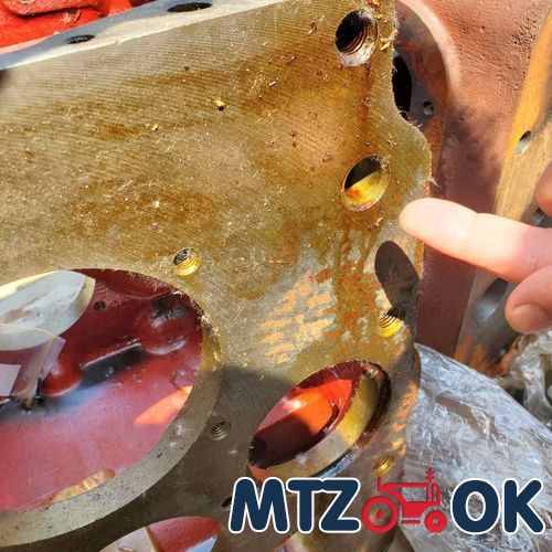 Глушитель МТЗ 80. 82 МК с глушителем (накладка нержавейка) (без турбины) толщина 1.5мм Глушитель МТЗ 80. 82 МК с глушителем (накладка нержавейка) (без турбины) толщина 1.5мм