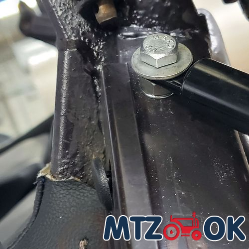 Шток гидроцилиндра Ц110 с вилкой (пр-во Винница) Ц110-200-3.030 Шток гидроцилиндра Ц110 с вилкой (пр-во Винница) Ц110-200-3.030