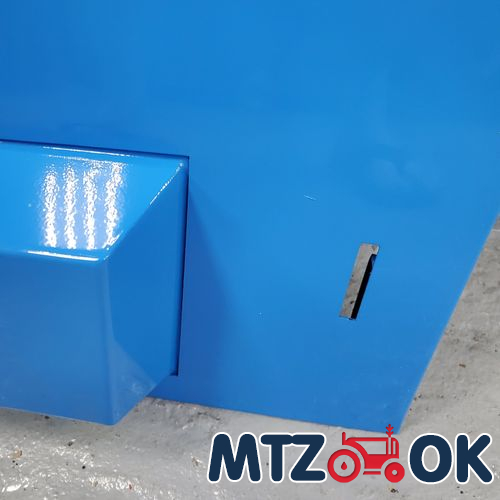 Капот МТЗ 892 в сборе (без боковин) (собств. пр-во) 90-8402020 Капот МТЗ 892 в сборе (без боковин) (собств. пр-во) 90-8402020