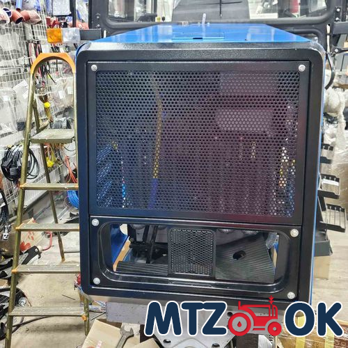 Капот МТЗ 892 в сборе (без боковин) (собств. пр-во) 90-8402020 Капот МТЗ 892 в сборе (без боковин) (собств. пр-во) 90-8402020