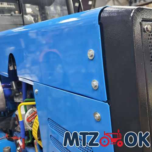 Капот МТЗ 892 в сборе (без боковин) (собств. пр-во) 90-8402020 Капот МТЗ 892 в сборе (без боковин) (собств. пр-во) 90-8402020